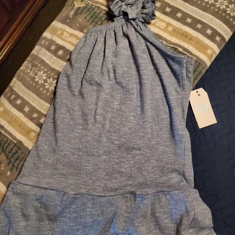 Cute ruffle shirt